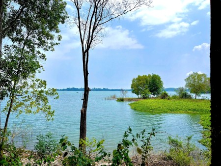 Đất vườn phủ hồng ONT giáp hồ Trị An - View hồ - View Đức Mẹ Núi Cúi - Đường đi oto vào tận đất