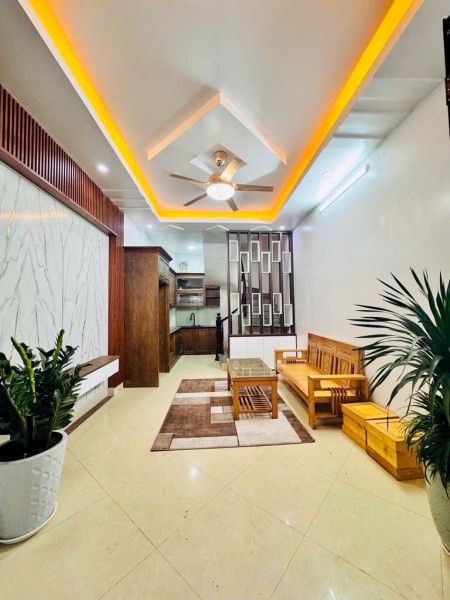 Bán nhà Nam Dư ngõ thông ba gác - Tặng full nội thất - Aan ninh tốt 32M 4 Tầng MT 4M giá 5.2 tỷ