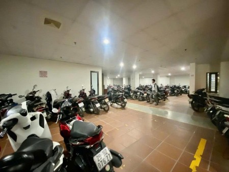 Bán tòa nhà mặt phố Lê Thanh Nghị, Hai Bà Trưng. 450m. 10T, MT 15m vỉa hè ô tô, KD tốt. 280 tỷ