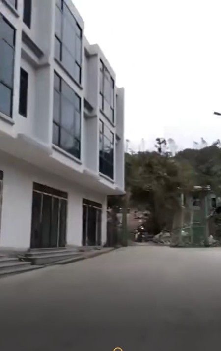 Đi đến slide 4