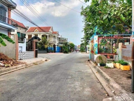 Bán lô đất 7mx18m, đường Tỉnh Lộ 8, giá chỉ 640 triệu.