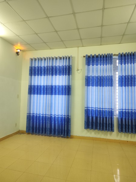 Chính chủ cho thuê nhà 1 trêt 1 lầu DT 175m2, giá 9 triêụ/tháng tại số 3 đường B3 làm văn phòng, ở..