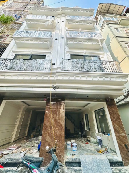 Bán nhà 5 tầng Định Công, mới keng, giá đẹp như nhà