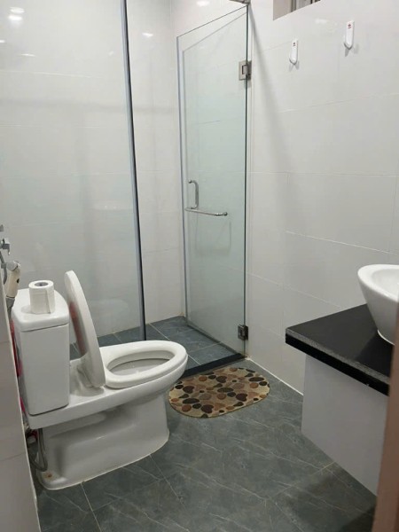 Screc Tower, Trường Sa, p12, Quận 3: 81m2, 2p ngủ, Nt, 13tr
