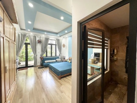 Bán Nhà Rất Đẹp, Mặt Tiền Hoàng Thúc Trâm, Hải Châu, DTĐ 90m2, 4Tầng, Giá Chỉ 8,85 tỷ TL