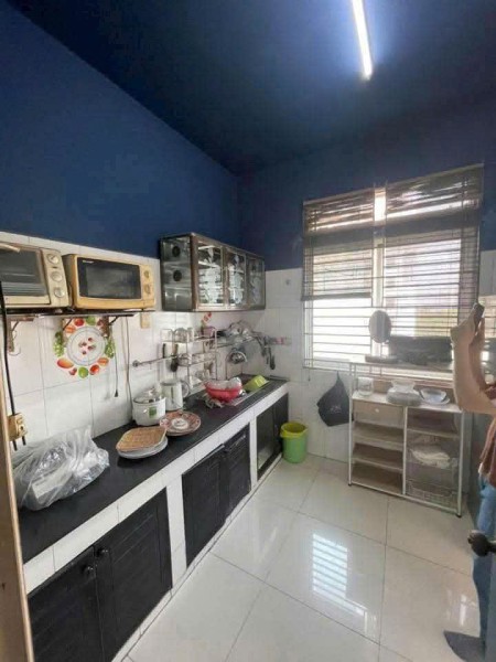 Chung cư 10A Trần Nhật Duật,Tân Định,Quận 1: 2p ngủ,nội thất giá 12.5tr/th
