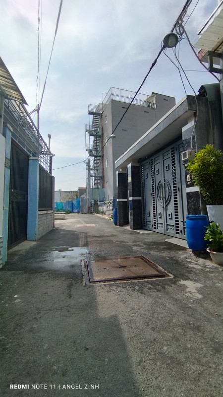 Nhà mới đẹp 3 tầng hxh 8m plb chỉ ~7 tỷ - lvcc 0812190833