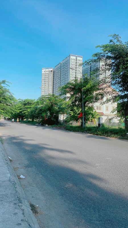 Trả nợ NH Thanh Lý lô đất nền H - 140m2 ngay đường vành đai 60m KDC 13E Intresco