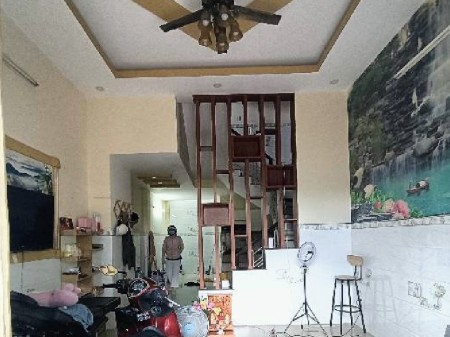 Bán gấp nhà mặt phố Lò Lu tại P. Trường Thạnh, Quận 9, TP.HCM, 4,25 tỷ, 71m2