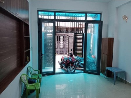 Bán nhà đường Nguyễn Văn Linh Phường Bình Thuận Quận 7