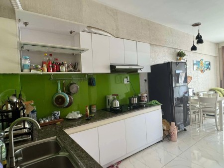Chung cư 10A Trần Nhật Duật, Tân Định, Q1: 75m2, 2PN, nội thất 12tr