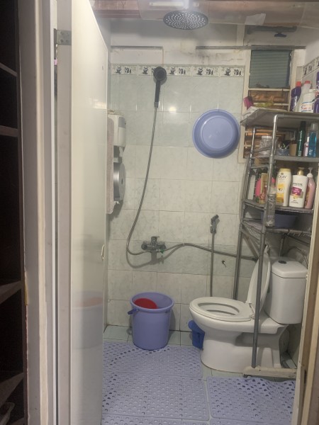 Chính chủ cân bán căn hô 61 m2 tại Chung Cư A9 Bắc Đinh Bộ Lĩnh