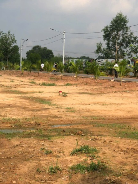 Bán đất 100m2, gần KDL Đại Nam, giá 1 tỷ 2xx
