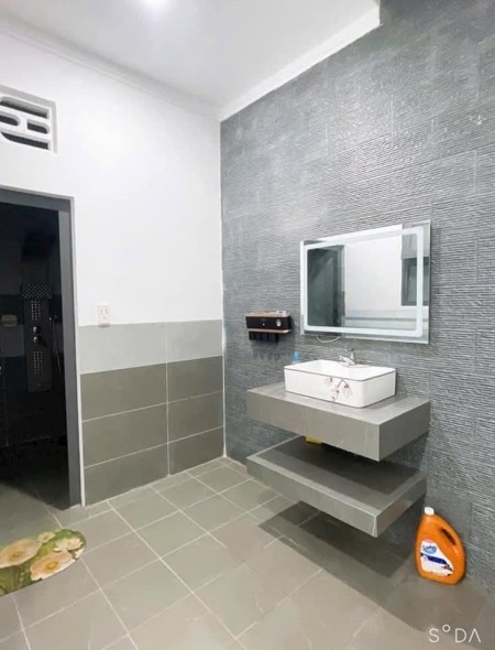 Bán nhà trệt lững diện tích tài lộc 68m2 gần kcn rạng đông đường đinh đức thiện giá 1,68 tỷ