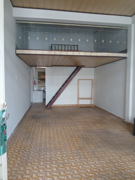 Chính chủ cho thuê chung cư rộng 45m2 + Gác lững 18m2. Đường Trần Quang Diệu. F12. Q3. Giá 6 triệu.