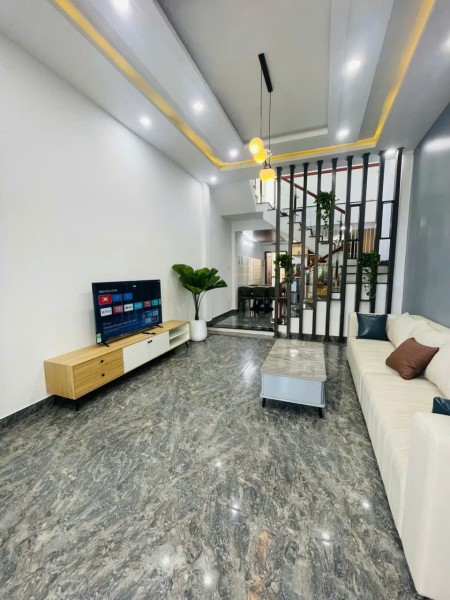 Bán nhà 2 tầng kiệt Nguyễn Như Hạnh – Nhà mới, nội thất cao cấp