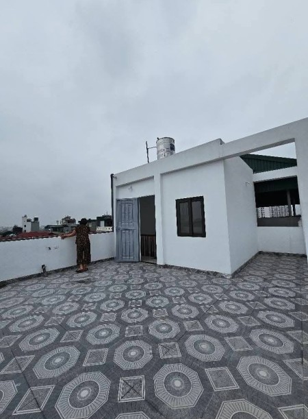 NHÀ LÔ GÓC - XÂY ĐỘC LẬP - NGÕ SẠCH ĐẸP - ÔTÔ ĐỖ GẦN - 50M CHỈ LOANH QUANH 6 TỶ