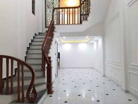 Bán nhà Thôn Thượng nhà đẹp ngõ oto đi vài bước oto đỗ Diện tích 35m - 4,25 tỷ