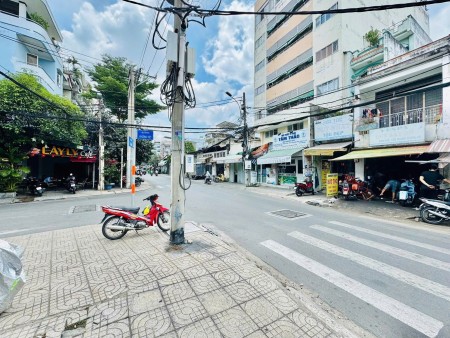 Cần bán nhà mặt tiền Khuông Việt, chia thành 2 nhà, vừa cho thuê kd, vừa ở, có thu nhập ổn định