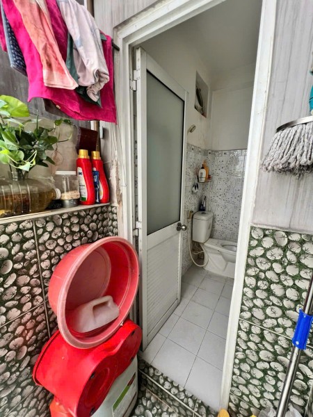 Nhà mặt tiền, nhà mới, giá rẻ, cần bán gấp tại NGUYỄN BÁ TÒNG, P.11, Q. TÂN BÌNH