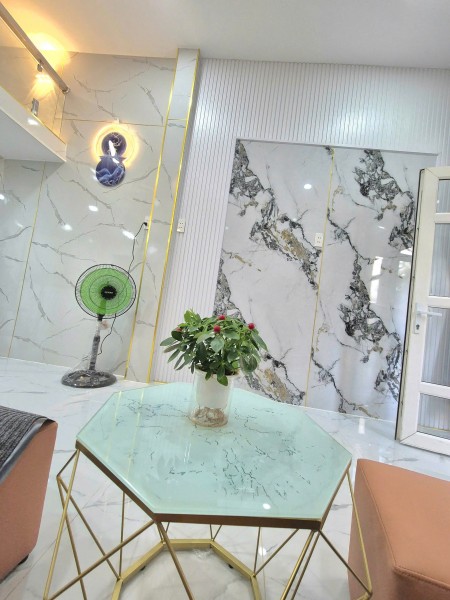 Chính chủ có căn 3 tầng, hẻm ba gác, giá rẻ nằm tại Âu Cơ , Tân Phú, full nội thất