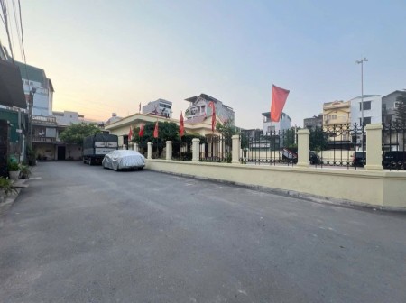 CẦN BÁN GẤP ĐẤT NAM SẮT - MẶT ĐƯỜNG HÀ HUY TẬP - GIA LÂM0912907629