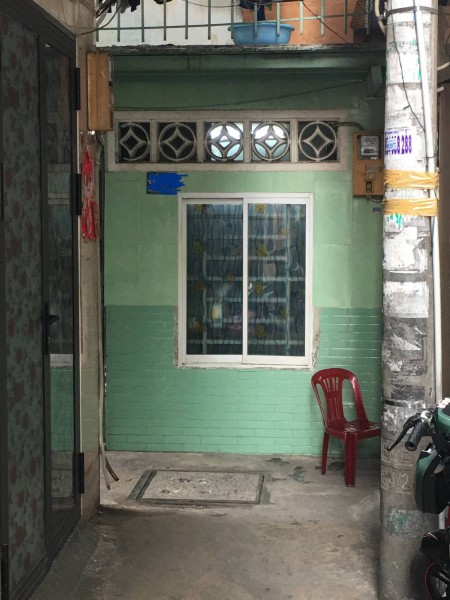 Chính chủ cần bán nhà, diện tích 12m², hẻm đường Lạc Long Quân, P.1, Q.11