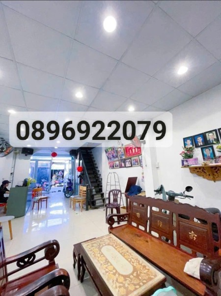 Bán nhà trong lòng chợ Hưng Long 90m2 1,2 tỷ