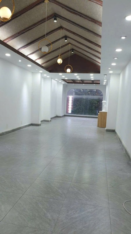 CHO THUÊ MẶT TIỀN SƯƠNG NGUYỆT ÁNH - BẾN THÀNH QUẬN 1 - 130 TRIỆU - 130M2