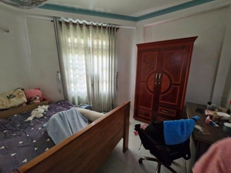 Siêu hiếm căn góc 4.6 Tỷ gần mặt tiền chợ 40m2, 3 tầng, 4PN, 3WC Đường Lã Xuân Oai, Thủ Đức.