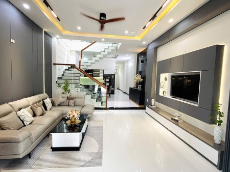 Siêu phẩm nhà hiện đại – Đường Thanh Lương 16 – Trung tâm Hòa Xuân