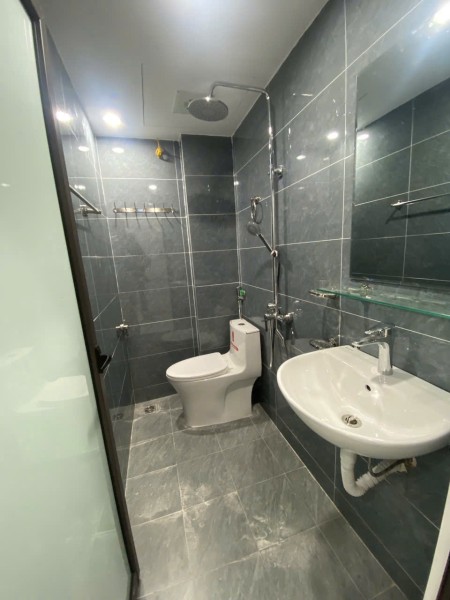 Nhà xây mới Đồng Mai (trong đê) DT 32m2*4T giá 3.25 tỷ,gần QL6,Ôtô đỗ gần nhà.Sổ vuông đẹp