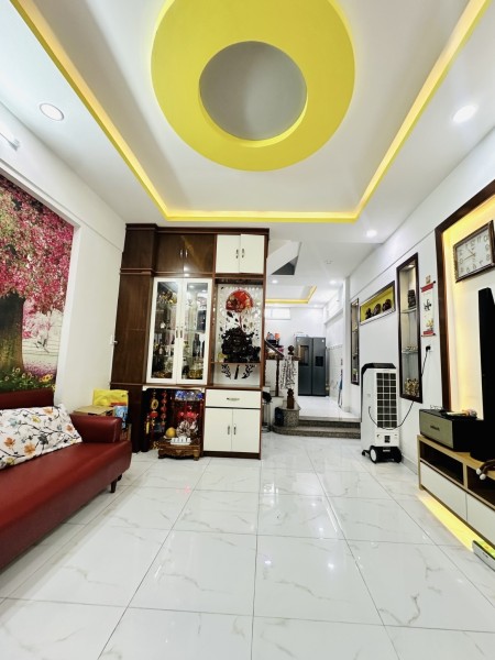 4PN – Ôtô ngủ sân – Nở hậu – Ngã 4 Phú Nhuận – Chủ giảm gần 1 tỷ.
