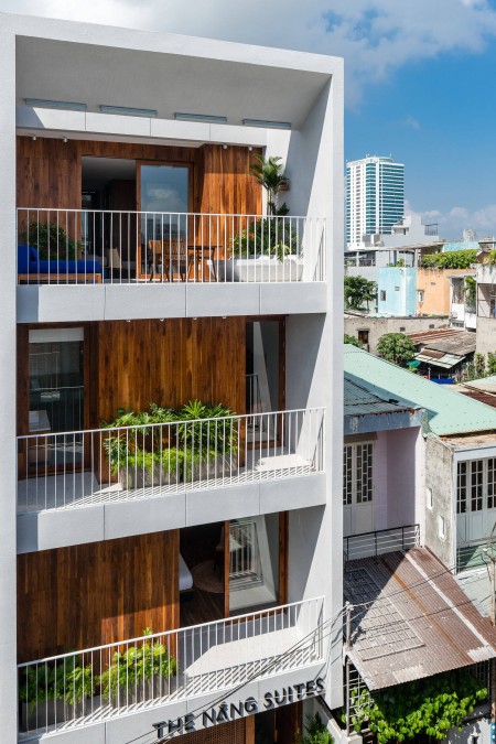 Bán nhà 4 tầng mặt tiền đường Huỳnh Ngọc Huệ, 100m2 giá 9,5 tỷ