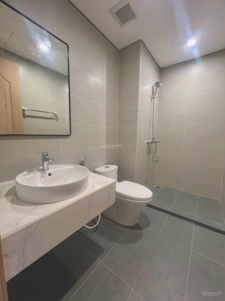 Cho thuê nhà riêng tại The Empire Vinhomes Ocean Park 2,3 giá7tr