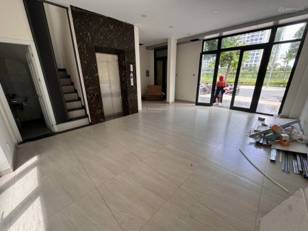 Cho thuê biệt thự vip tại Vinhomes Grand Park – Chỉ 1 căn duy nhất!