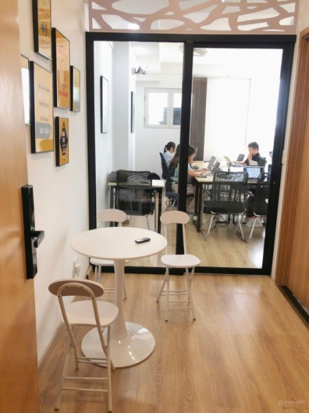 Chính chủ cho thuê officetel Charmington La Pointe 35m2, 1 phòng họp, 1 phòng làm việc, 10tr/tháng