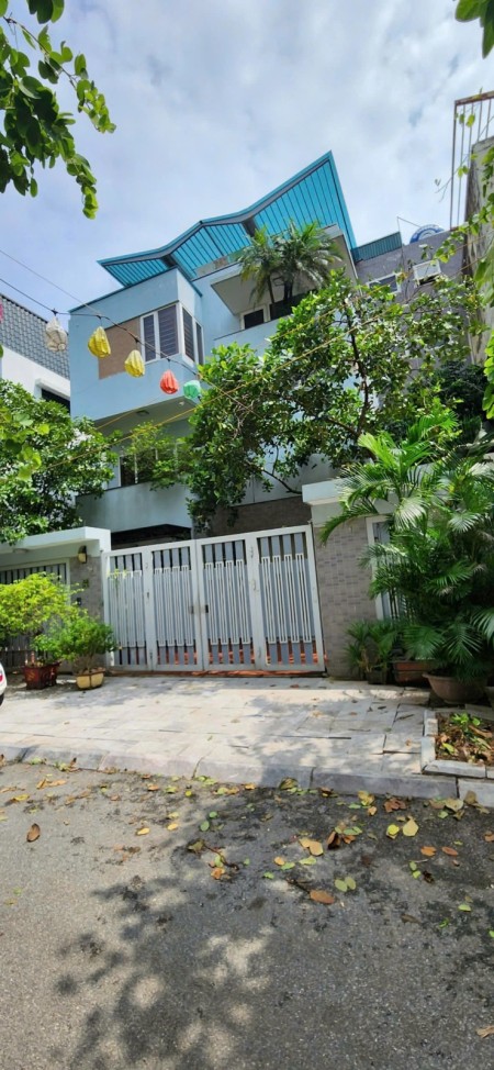bán Biệt Thự KĐT Văn Phú, Hà Đông, 240m2 x mặt tiền 12m, giá đầu tư chỉ 150tr/m2
