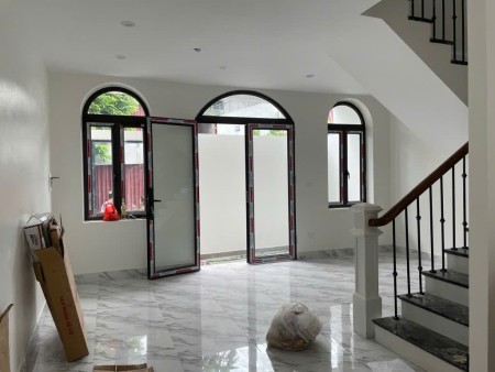 Bán nhà Yên Phụ, Tây Hồ, Nhà thoáng sáng, rộng, ngõ rộng ô tô đỗ