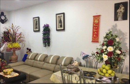 Bán gấp căn hộ 64m2 C/C Ngọc Đông Dương view Đầm Sen