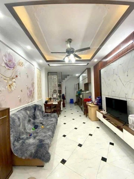 Đại Tự - Kim Chung - Ôtô Đỗ Gần - Hàng Xóm Khu Đô Thị. Dt: 30m - 5 Tầng - Lh: 0973027807