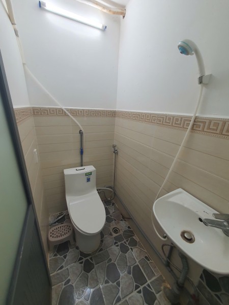 PHÒNG TRỌ GIÁ RẺ - MẶT TIỀN 74 ĐƯỜNG SỐ 11 Q7