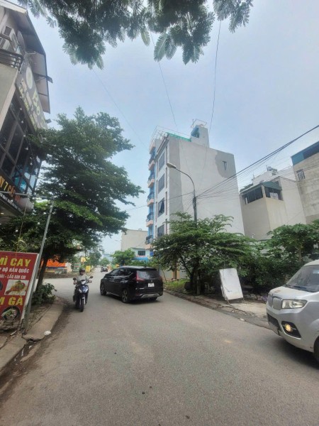BÁN ĐẤT LÔ GÓC KINH DOANH ĐỈNH, KHU DV YÊN NGHĨA, 50M2, GIÁ CHỈ 17.X TỶ