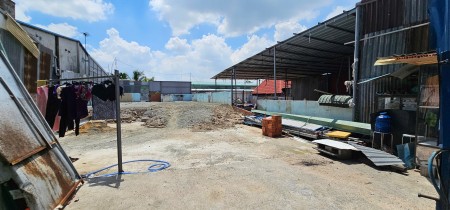 Cho Thuê - 450m2 - Đất, Kho, Xưởng - có 250m2TC - Vĩnh Phú - Bình Dương