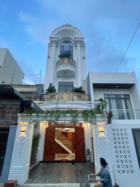 Đi đến slide 8