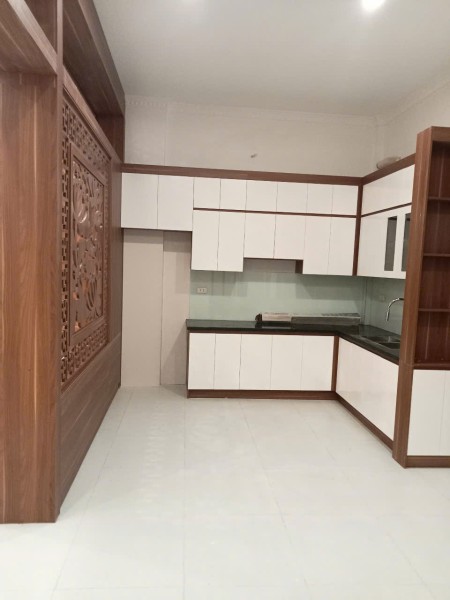Bán nhà Ngọc Thụy, nhà đẹp ở luôn, 58m2, 8.2 tỷ