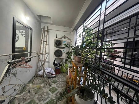 Bán nhà Ngọc Hồi 30m2, 5 tầng, mặt tiền 4.3m ngõ ô tô tránh, giá 5.5 tỷ
