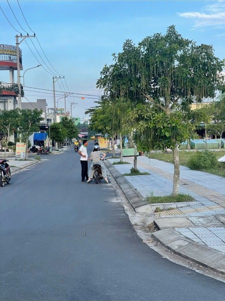 Tin Vui!! Đất Nền Khu Phố Chợ Đông Phú trong giai đoạn ra sổ, cơ hội vàng cho quý anh chị đầu tư.