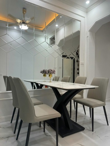 NHÀ ĐẸP MỸ ĐÌNH-41M2-NGÕ RỘNG-GẦN SVĐ-FULL NỘI THẤT-NHÀ ĐẸP Ở NGAY-GIÁ 8.15TỶ