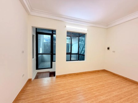 Bán nhà 4 tầng Tứ Hiệp, Ngọc Hồi, 38m2, giá 4.9 tỷ